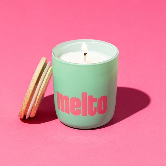 MeltOM Candle